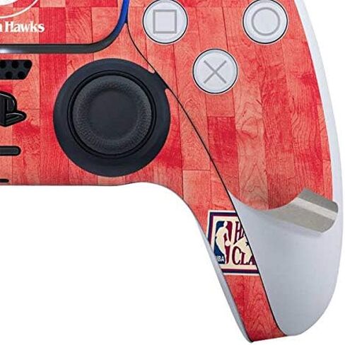 Skinit Skinit Gaming Gaming Skin متوافق مع وحدة تحكم PS5 - NBA Atlanta Hawks Black Animal Print Design in Kuwait