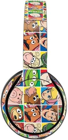 Skinit Skinit Audio Audio Skin متوافق مع Beats Solo Pro - مرخص رسميًا من شخصيات قصة ديزني. in Kuwait