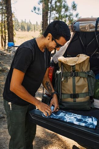 منشفة نوماديكس خفيفة الوزن - سريعة الجفاف وخفيفة الوزن للغاية - مثالية كمنشفة حزمة لتوفير المساحة - مصنوعة من مواد معاد تدويرها - بارتون أزرق داكن - 30x54 in Kuwait