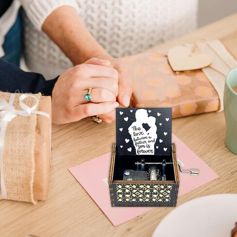 صندوق موسيقى خشبي - صندوق موسيقى You are My Sunshine، من الابن إلى الأم - مجموعة واحدة in Kuwait