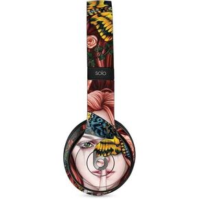 Skinit Skinit Audio Audio Skin متوافق مع Beats Solo 2 Wired - مصممة أصلاً امرأة قوطية وفراشات عثة الموت بواسطة Sarah Richter Design