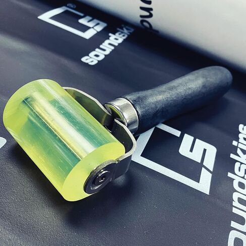 أداة تثبيت تخميد الصوت SSK-Roller - أسطوانة مطاطية من مادة البولي يوريثين بمقبض خشبي - تمنع فقاعات الهواء in Saudi Arabia