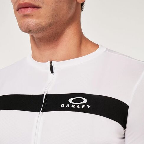 Oakley Men's Icon Classic Jersey Tee in Saudi Arabia