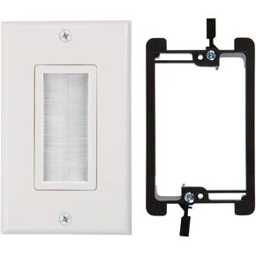 لوحة حائط بفرشاة واحدة من نقطة المشتري | غطاء منفذ مدرج من UL مع دعامة تثبيت، خافي عيوب سلك مثالي للتلفزيون المثبت على الحائط، وأجهزة الكمبيوتر المخصصة للألعاب وأنظمة المسرح المنزلي (أبيض/عاجي) - عبوة واحدة in Kuwait