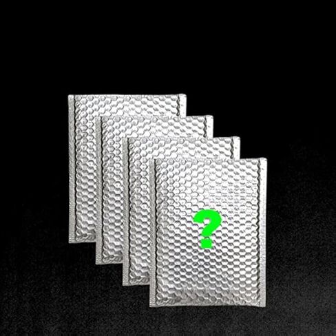 Kakao M MONTHLY GIRL LOONA - ألبوم إصدار خاص من Not Friends + مجموعة بطاقات صور إضافية (إصدار YVES)، L200002291 in Kuwait