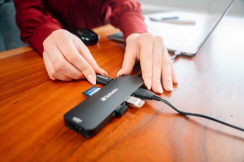 Verbatim USB-C Pro Multiport Hub 5 Port CMH-05, gray, 32151 in Saudi Arabia