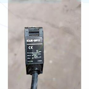 E3JK-DP11 Sensor Optical Switch Diffusion Reflector