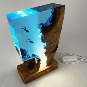 Diver Lamp Decorative USB Desktop Lamp Ornament for Home Office Handmade Epoxy Resin Night Light (6 * 4 Inch)