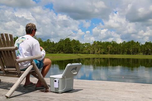 ENGEL Live Bait Cooler PRO for Fishing - Portable Minnow and Bait Bucket with Lithium-Ion Rechargeable Aerator in Saudi Arabia