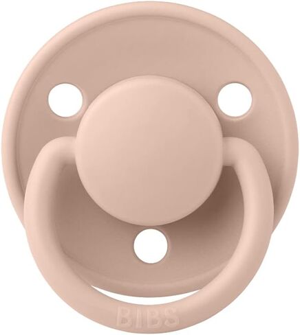 لهايات BIBS - مجموعة دي لوكس | لهاية أطفال خالية من مادة BPA | صنع في الدنمارك | مجموعة من 2 لهايات فاخرة باللون العاجي/أحمر الخدود | المقاس: مقاس واحد in Saudi Arabia