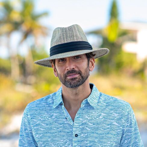 Dos Sombras Matte Seagrass Straw Safari Hat in Kuwait