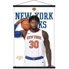 Trends International NBA New York Knicks - ملصق حائط من سلسلة Julius Randle المميزة 23، مقاس 22.37 بوصة × 34.00 بوصة، وحزمة شماعات بيضاء ومطبوعة in Kuwait