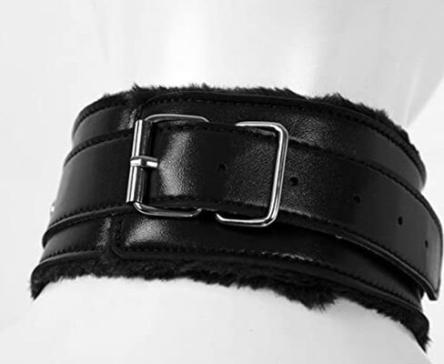 Black Collar in Kuwait