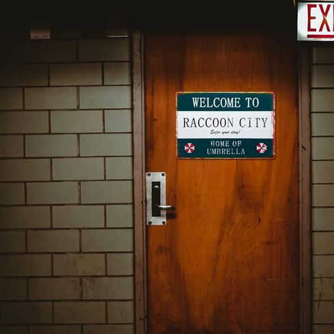 لافتة معدنية من القصدير شخصية ريترو مقيم مرحبًا بكم في مدينة الراكون، لافتة مظلة للمنزل، لافتة حديد من المواد المنزلية، علامة تزيين معدنية أنيقة، 12 * 8 بوصة in Kuwait