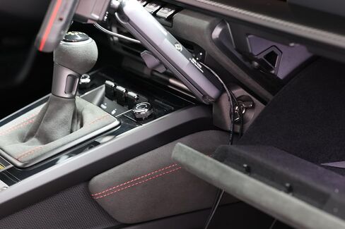 Porsche 992 لـ Garmin Catalyst 1 "كرة صلبة in Saudi Arabia
