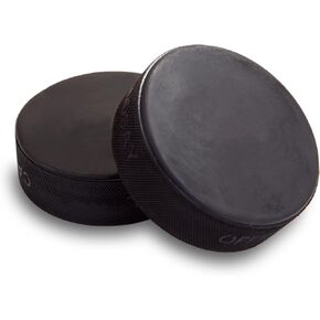 مجموعة Howies Hockey Pucks - 4 كرات هوكي في كل علبة - رسمية 6 أونصة. الحجم والوزن القياسي للعبة والتمرين. رائعة للاستخدام في البركة أو حلبة التزلج. أقراص / وسادات مطاطية متينة متعددة الاستخدام متضمنة in Kuwait