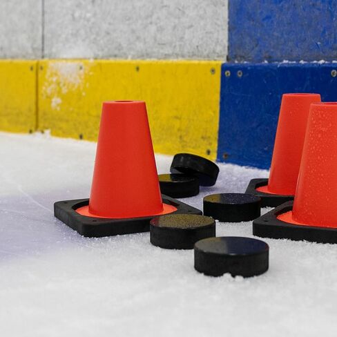 مجموعة Howies Hockey Pucks - 4 كرات هوكي في كل علبة - رسمية 6 أونصة. الحجم والوزن القياسي للعبة والتمرين. رائعة للاستخدام في البركة أو حلبة التزلج. أقراص / وسادات مطاطية متينة متعددة الاستخدام متضمنة in Kuwait