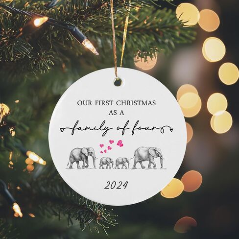 عيد الميلاد الأول لدينا كعائلة مكونة من 3 أفيال 2023، زينة عيد الميلاد لعائلة متنامية مكونة من 3 أفراد، هدية استحمام الطفل ماما بابا، الآباء الجدد يقدمون دائرة عائلية من السيراميك مع صندوق هدايا in Kuwait
