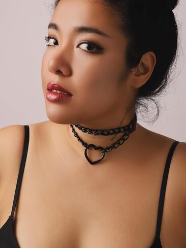 Sacina Pink Heart Choker, Heart PU Leather Choker Necklace, Goth Choker, Gothic Necklace, Punk Necklace, Valentine Gift, Christmas Jewelry Gift for Women in Saudi Arabia
