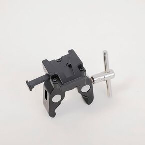محول بطارية قفل Chikoni v Mount مع مشبك للضوء حامل ثلاثي القوائم ، لوحة تحرير سريعة لبطارية Sony BP/FXLION V-MOUNT ، متوافقة مع منصة كاميرا DSLR ، أنبوب/ترايبود/خطاف ， 15-55 ملم