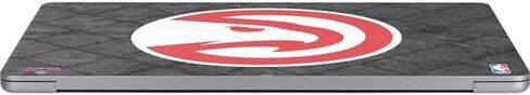 Skinit Skinit Lastop Skin Concerviped مع MacBook Air 13in M4 (2025) - NBA Atlanta Hawks مرخص رسميًا - التصميم الأسود in Kuwait