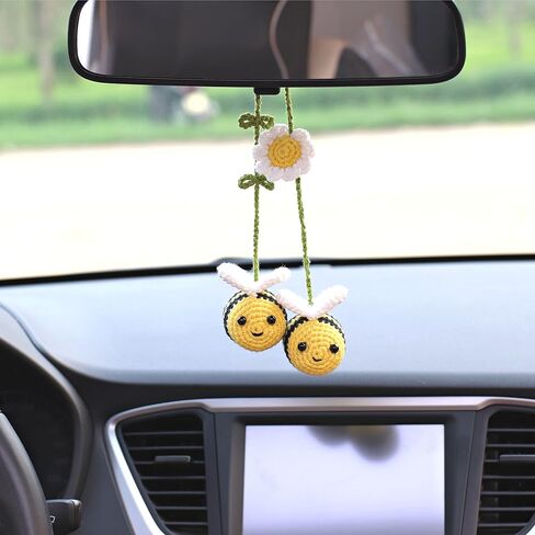 حامل مرآة الرؤية الخلفية للسيارة على شكل نحلة أرنب كروشيه، زينة معلقة على شكل نحلة لطيفة للسيارة، هدية لتعليق السيارة لمحبي النحل، زينة حقيبة النحل الجميلة من الكروشيه، ديكورات داخلية للسيارات in Saudi Arabia