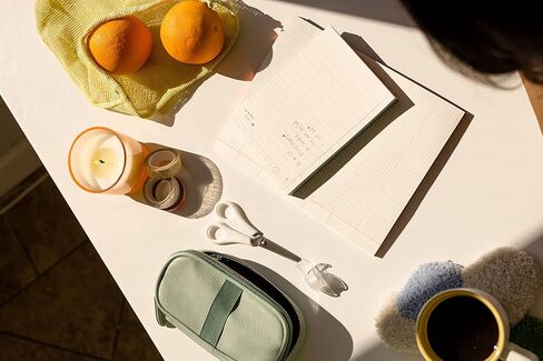 مفكرة DesignWorks Ink مقاس 8 × 10 بوصة كبيرة ذات شبكة ريترو قابلة للتمزيق - لوحة مذكرة أنيقة مع 60 ورقة مخططة وقائمة المهام والتذكيرات | ملحقات مكتبية جمالية ومستلزمات مكتبية، أوف وايت (PP810-2022) in Kuwait