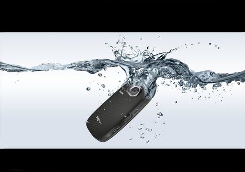 Kodak PlaySport (Zx5) HD Waterproof Pocket Video Camera - Black (2nd Generation) in Saudi Arabia