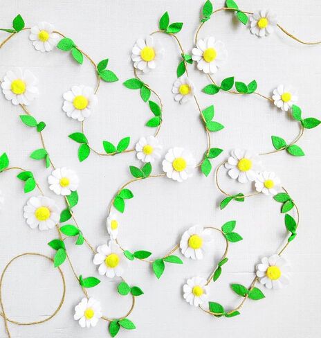 قطعتان من إكليل زهور الأقحوان لتزيين حفلات الأقحوان مع أوراق خضراء وأوراق نبات الكرمة الاصطناعية لحفلات الزفاف وحفلات استقبال المولود الجديد والحديقة ورف المزرعة وأكاليل المنزل والحرف اليدوية in Kuwait