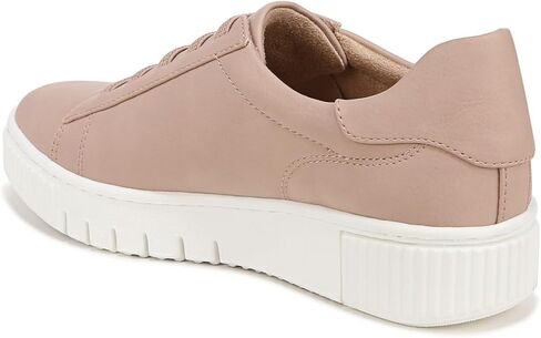 SOUL Naturalizer Women's, Tia Step-in Sneaker in Kuwait