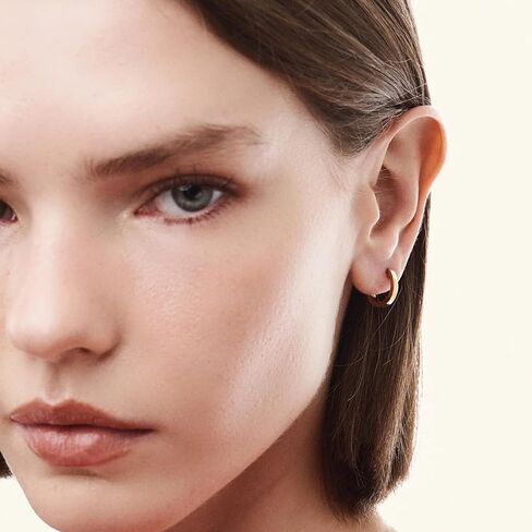 أقراط دائرية ذهبية مكتنزة للنساء بيلا هجيز - مجوهرات مقاومة للماء والعرق - أقراط من الفولاذ المقاوم للصدأ مع طلاء PVD ذهبي اللون عيار 14 قيراط - Hey Harper in Kuwait