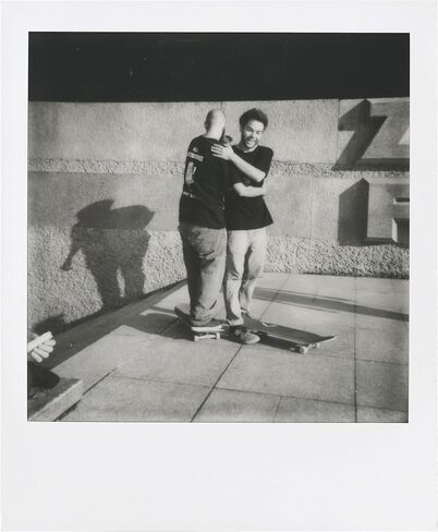Polaroid Black & White Instant Film for 600 and i-Type Cameras Bundle with a Lumintrail Cleaning Cloth in Saudi Arabia
