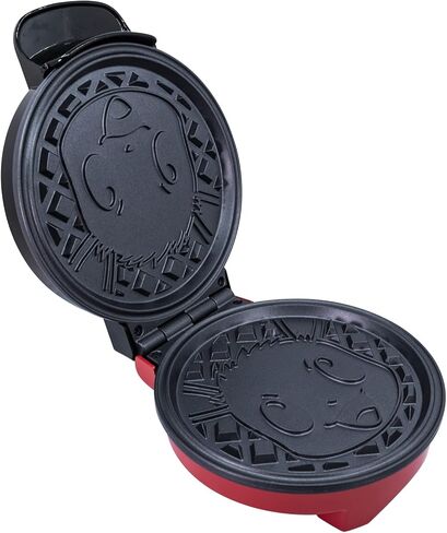 Uncanny Brands Pokémon Charmander Waffle Maker - Make Bounty Charmander Waffles - Kitchen Appliance in Saudi Arabia