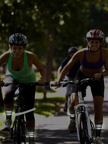 Breathffy 4 Pairs Glow in Dark Socks Cycling Socks High Reflective Running Socks Night Safety Socks Compression Athletic Moisture Cycling Socks for Men Women Running Gear for Riding Hiking, Yellow in Kuwait