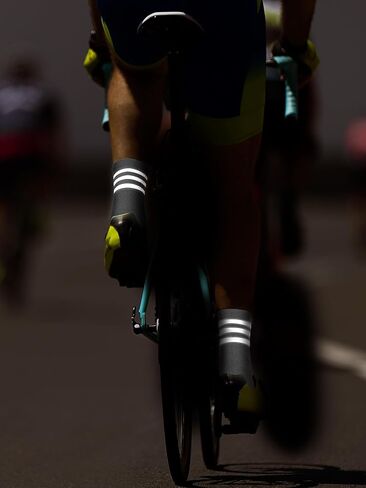 Breathffy 4 Pairs Glow in Dark Socks Cycling Socks High Reflective Running Socks Night Safety Socks Compression Athletic Moisture Cycling Socks for Men Women Running Gear for Riding Hiking, Yellow in Kuwait