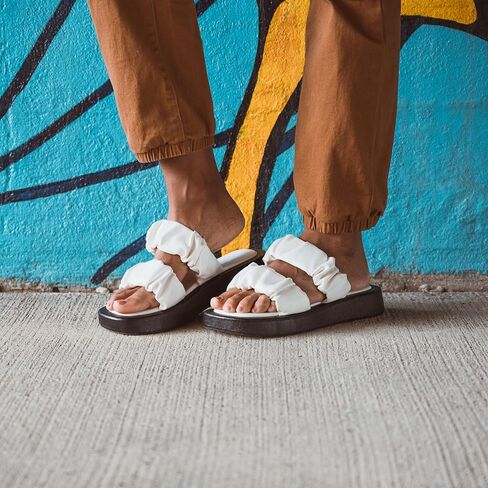MUK LUKS Women's Club South Beach Sandals in Kuwait