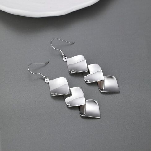 Pearl Teardrop 925 Sterling Silver Dangle Earrings For Women's Sparkle Fashionable High End Earrings in Saudi Arabia