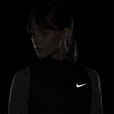 سترة الجري ذات الحشو الصناعي من Nike Therma للسيدات in Kuwait