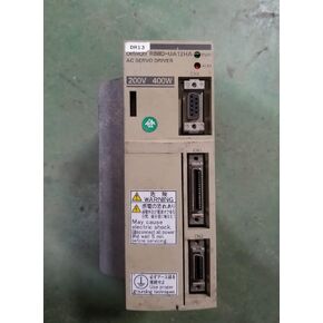 Davitu Electricity Generation - R88D -UA12HA Servo Driver ، يستخدم في حالة جيدة 80 ٪ من المظهر ، العمل الجيد ،