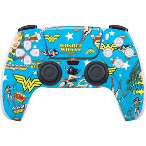 ألعاب Skinit Scenit Maming Skin متوافقة مع وحدة التحكم PS5 - مرخص رسميًا DC Comics Wonder Woman Action تصميم نمط