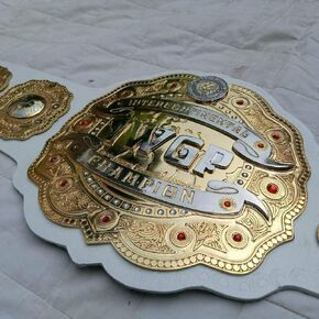 IWGP INTERCONTINETAL CHAMPION WRESTLING REPLICA BELT ADULT SIZE.