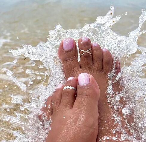 خاتم متقاطع لأصابع القدم | الفضة الاسترليني والمعادن المملوءة بالذهب والمختلط | قابل للتعديل، مقاس واحد يناسب الجميع in Kuwait