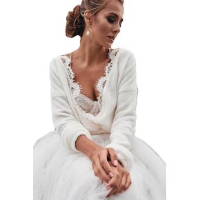 Bridal sweater, wedding knitted pullover, bridal ivory cardigan, knitted sweater for wedding dress, bridal top, cover up for bride, sweater with lace decoration (M)