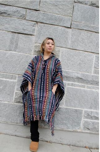 Nepalese Poncho Usisex - 100 ٪ Cotton Baja Hoodie | حجم واحد يناسب كل | سترة الهبي مع إغلاق الرباط على الطراز المكسيكي المعطف (قوس قزح) in Kuwait