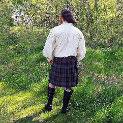 Scottish Tartan Phillabeg Kilt - Homespun Poly/Wool Blend - Authentic Highland Wear (U.S. Army) in Kuwait