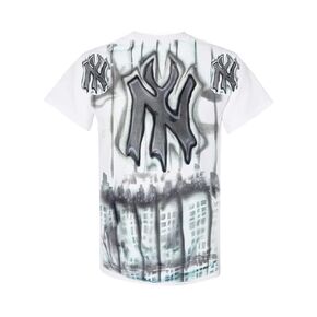 Graffiti NY City Skyline Baseball Pinstripe Yank Style Airbrush Designer T-Shirt wit Graffiti Name on Front and Back with any colors (S)