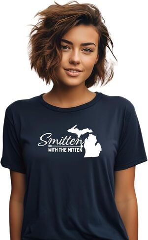 Michigan - Smitten With The Mitten T-Shirt - 100% Cotton Unisex (L, Sky Blue) in Kuwait