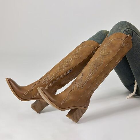 أحذية راعية البقر بنية عالية للركبة من ويت كيس للنساء، أحذية رعاة البقر مطرزة بكعب مكتنز أحذية غربية طويلة مريحة للنساء in Kuwait