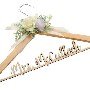 Bride hanger, wedding hanger, wood engraving,personalized bride hanger, lady hanger, custom hanger, honor maid, bridesmaid, The doctor hangers，Gift-giving hangers