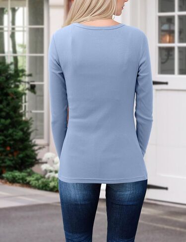 قمصان Amoretu النسائية Henley بأكمام طويلة وأزرار سفلية بقصة ضيقة ورقبة على شكل حرف U وسترات منسوجة ومضلعة باللون الأزرق الفاتح 2XL in Kuwait